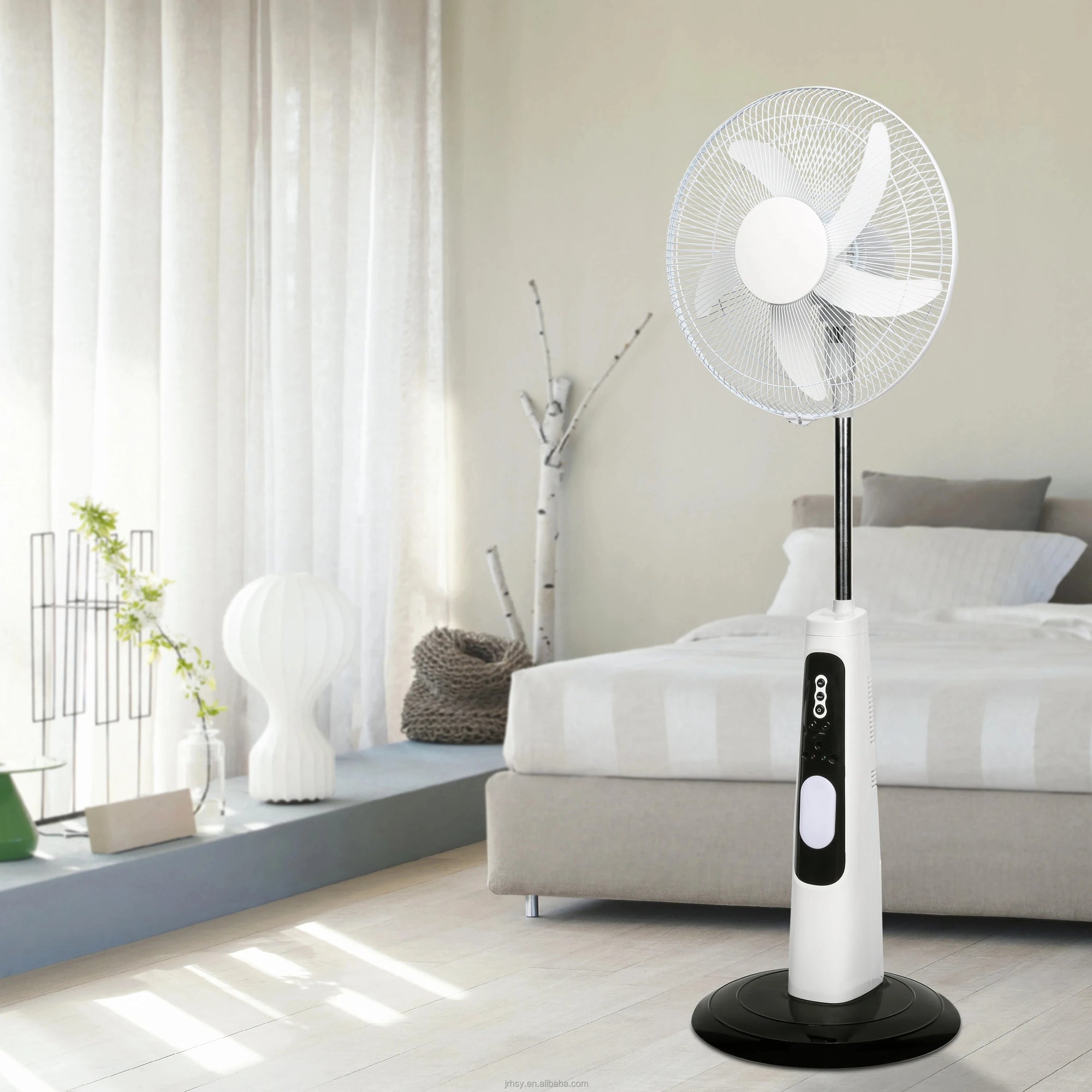 Quạt sạc 16 inch – Có sẵn mẫu tiêu chuẩn và chạy bằng năng lượng mặt trời | Hỗ trợ COD